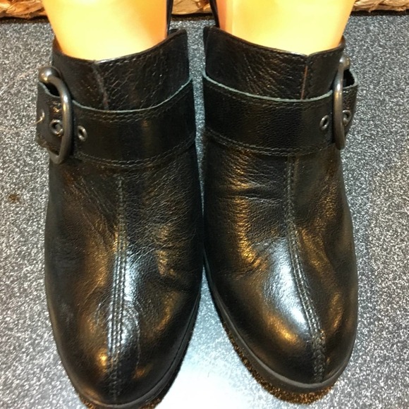 B.O.C. Black Clogs with Buckle Detail - Picture 5 of 8